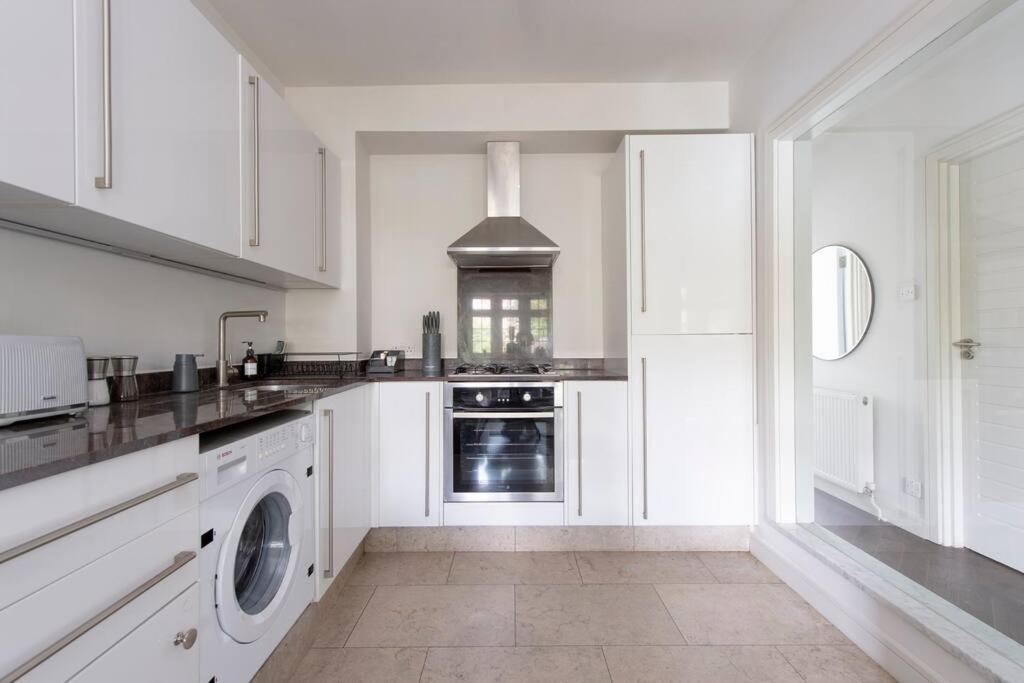 2 Bedroom Modern Urban Sanctuary 1Cc - Cherrydeal London Ngoại thất bức ảnh
